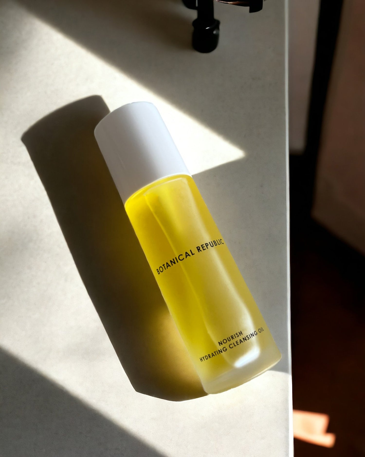 Nourish Hydrating Cleansing Oil - Botanical Republic